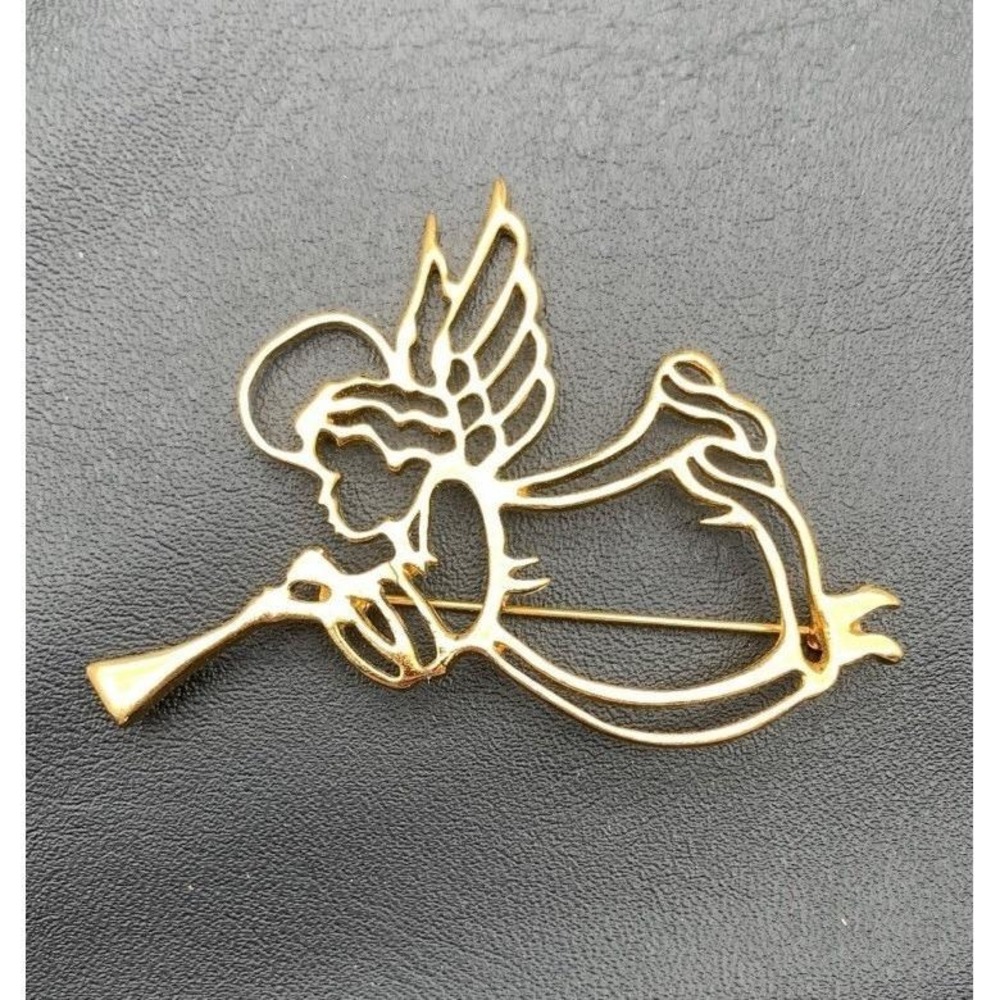 Vintage Avon‎ Gold Tone Angel Playing Trumpet Brooch